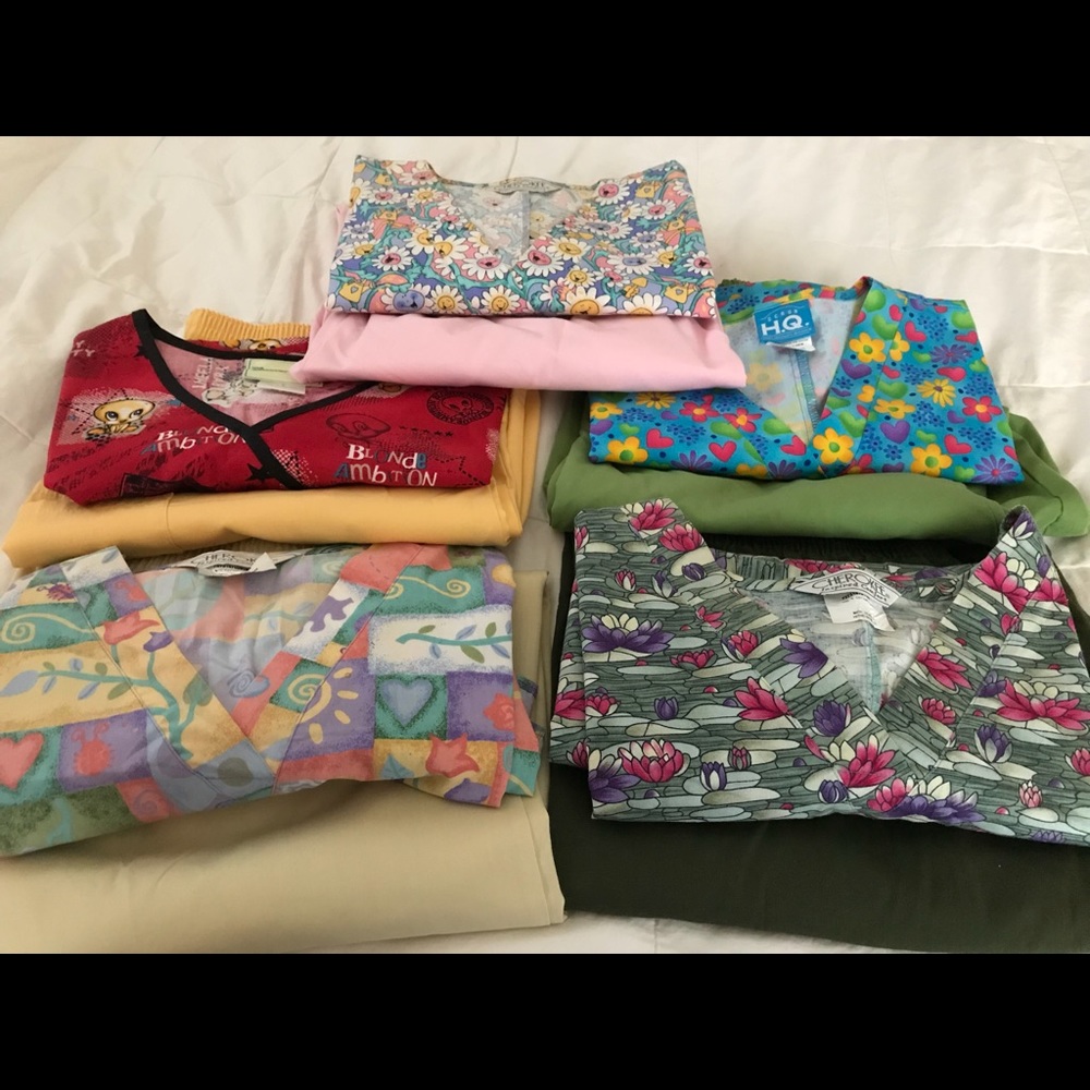 NURSING SCRUBS